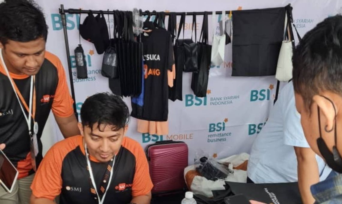 Gambar BSI Meluncurkan Layanan Pengiriman Uang Untuk Pekerja Migran Di Malaysia.